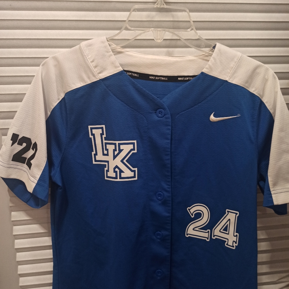 Nike Lakers jersey - Picture 2 of 9
